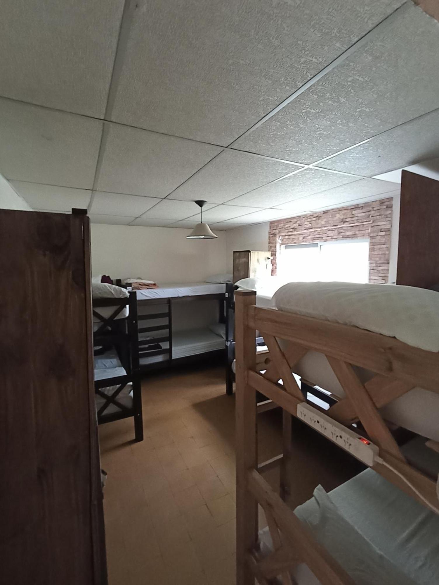 Hostel Estacion Мендоса Экстерьер фото
